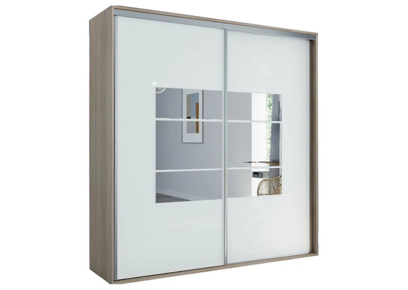 Modna szafa z drzwiami przesuwnymi i półkami