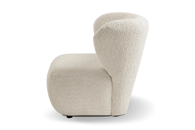 Nowoczesny Fotel w tkaninie boucle z perspektywy