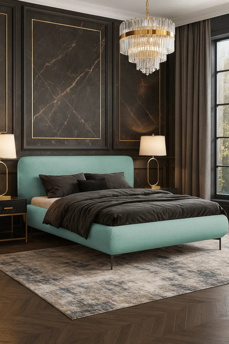 Miętowe łóżko Lou w modnej sypialni