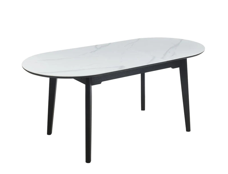 Stół belari na czarnych nogach