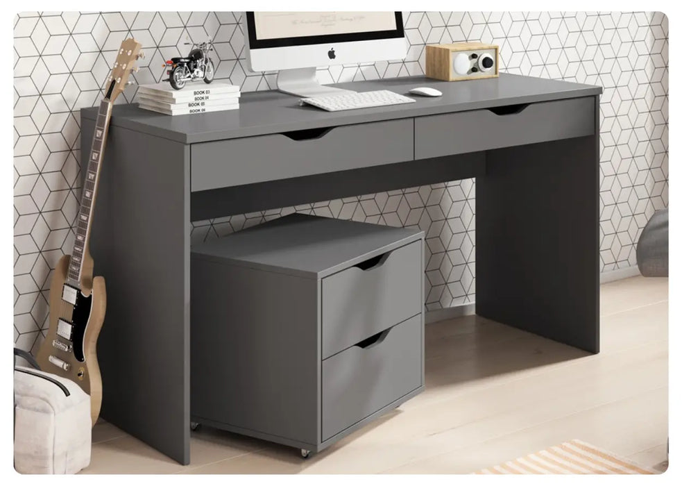Grafitowe biurko Matro do pokoju młodzieżowego 