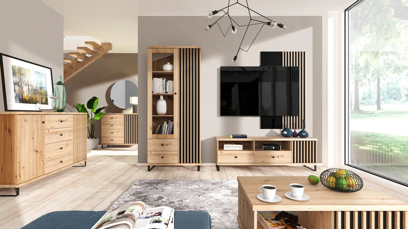 Ława, szafa i komoda z lamelami California 08 w salonie z innymi meblami