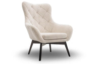 Elegancki fotel z pikami w kolorze kremowym