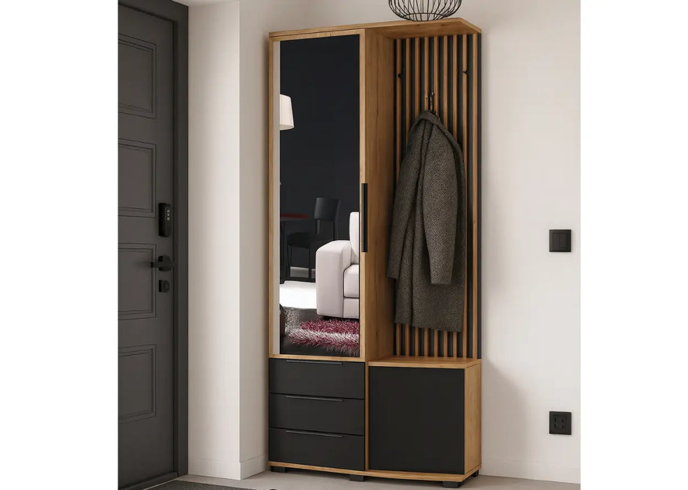 Modna garderoba z lamelami w przedpokoju