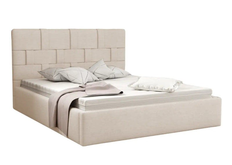 Kremowe łóżko z plecionym, modnym wezgłowiem i pojemnikiem