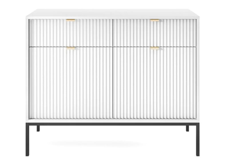 Biała komoda na czarnych nogach 