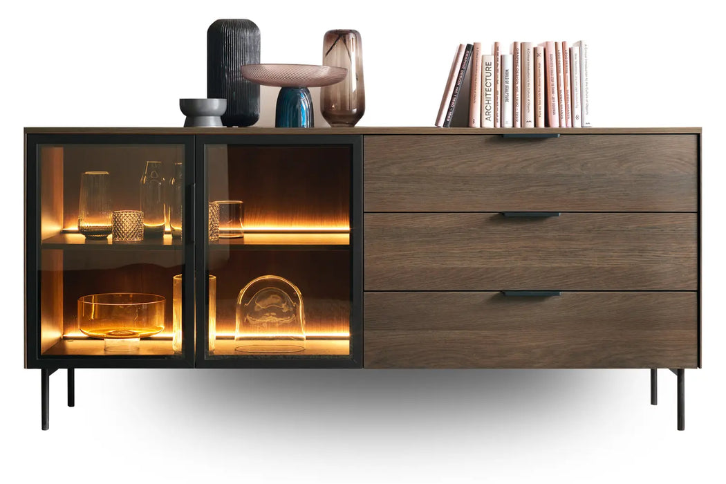 Komoda Lumi dąb dunin z książkami na blacie