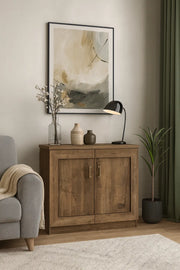 Mała komoda Tadeusz t3 w modnym salonie