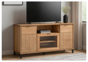 Komodo witryna fonti w salonie