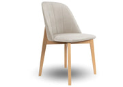 Tapicerowane krzesło w kolorze kremowym od Polskiego producenta