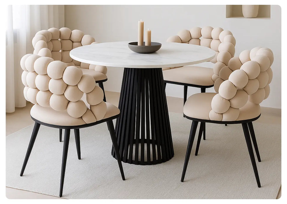 Krzesło Ovalo ze stołem Viero w salonie