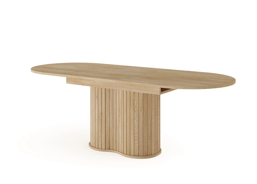 Rozłożony stół Lovi na białym tle