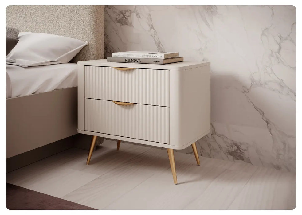 Stolik nocny Lisse Typ G – elegancja glamour przy Twoim łóżku