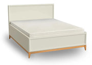 Łóżko kaszmir Windsor na białym tle