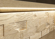 Komoda z elementem naturalnego drewna