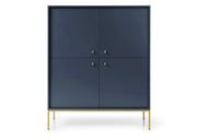 Wysoka komoda w kolorze granatowym ze złotymi uchwytami