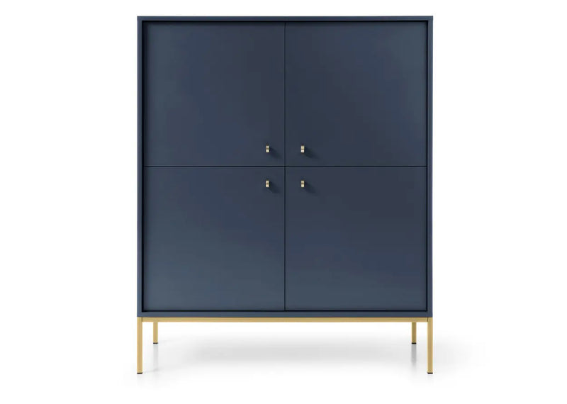 Wysoka komoda w kolorze granatowym ze złotymi uchwytami