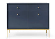 Granatowa komoda ze złotymi uchwytami i szufladami