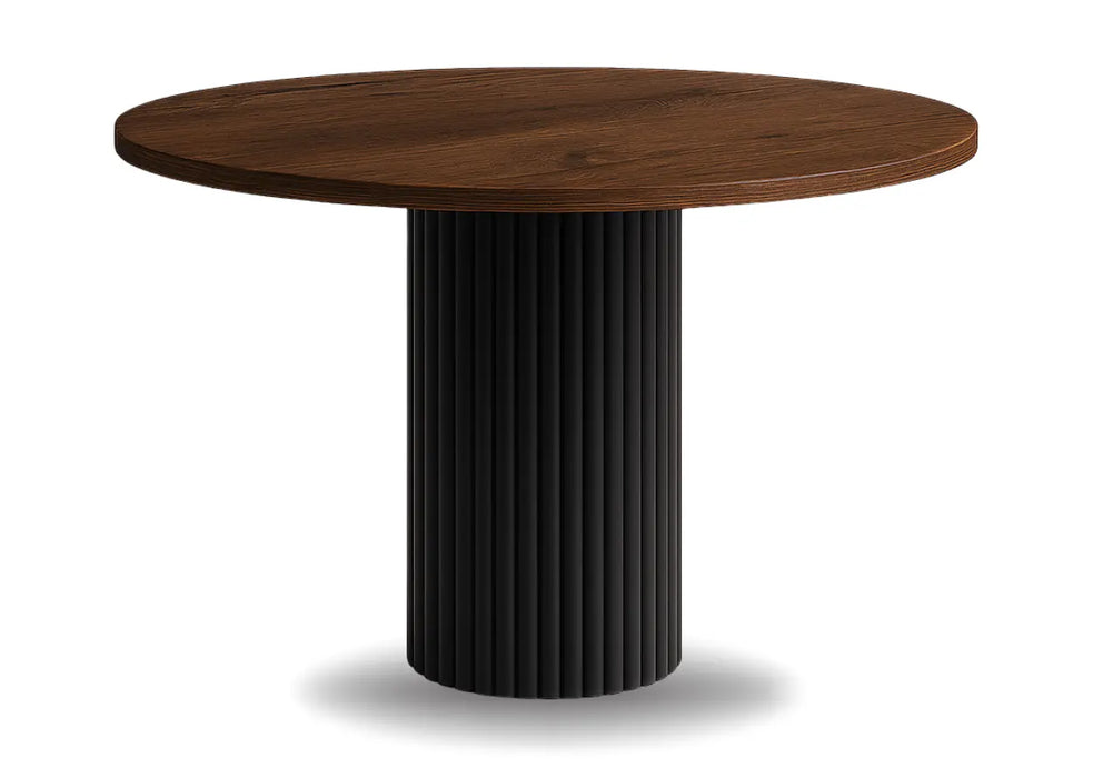 Okrągły stół Lefkas i czarna noga Nesta