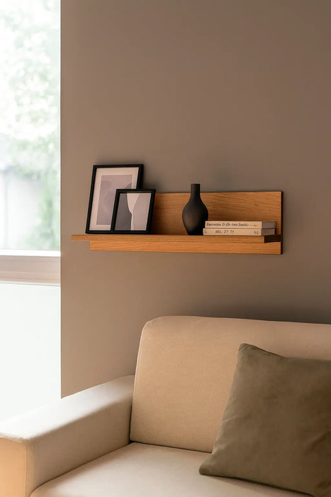 Półka wisząca Fonti w salonie