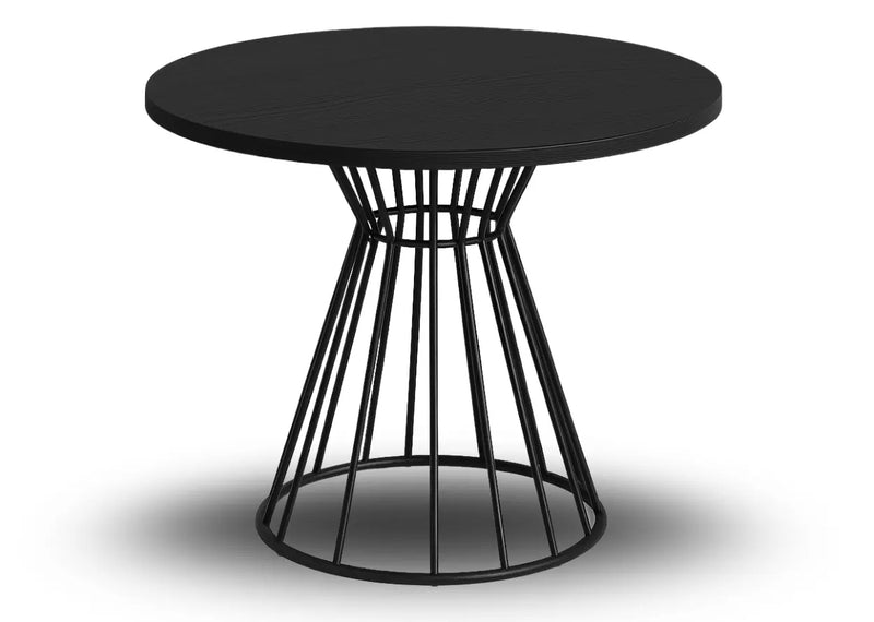 Czarny okradły stół na ażurowej nodze