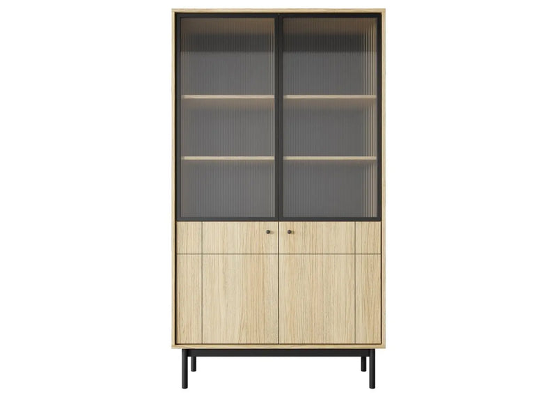 Witryna w stylu japandii z karbowanym szkłem na froncie