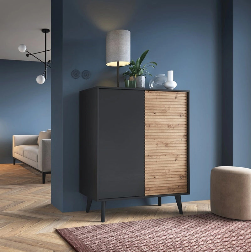 Nowoczesne wnętrze z komodą Wild D.AC104, umieszczoną w salonie z eleganckimi dekoracjami