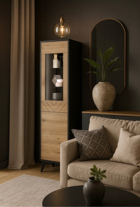 Witryna Diamond w ciemnym salonie