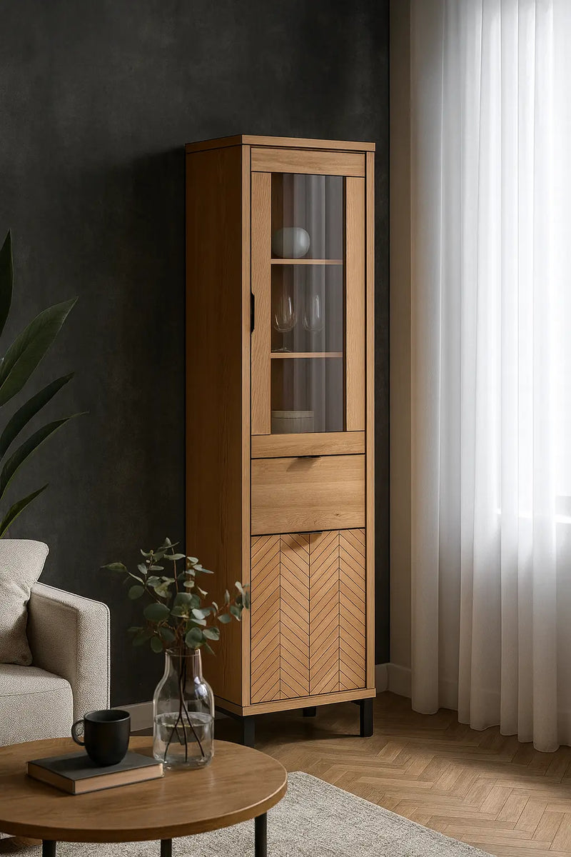 Modny salon z wąską witryną Fonti