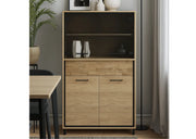 Modna witryna w salonie Mediolan M5