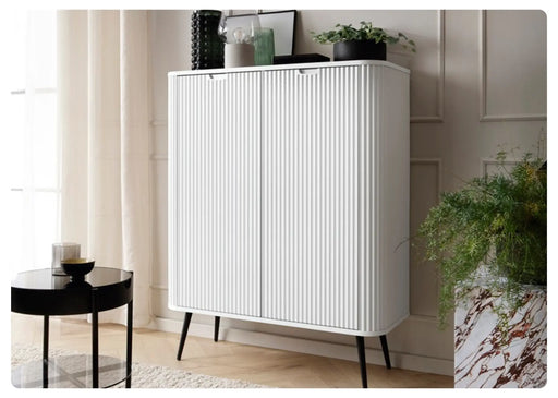 Biała wysoka komoda Zova