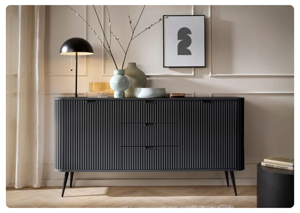 Duża czarna komoda Zova