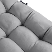 Pikowana poduszka w leżaku ogrodowym Sundey