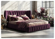 Luksusowe łózko do sypialni Mai