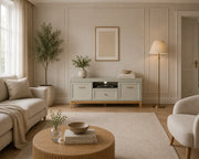 Szafka RTV Windsor w jasnym salonie w stylu modern classic