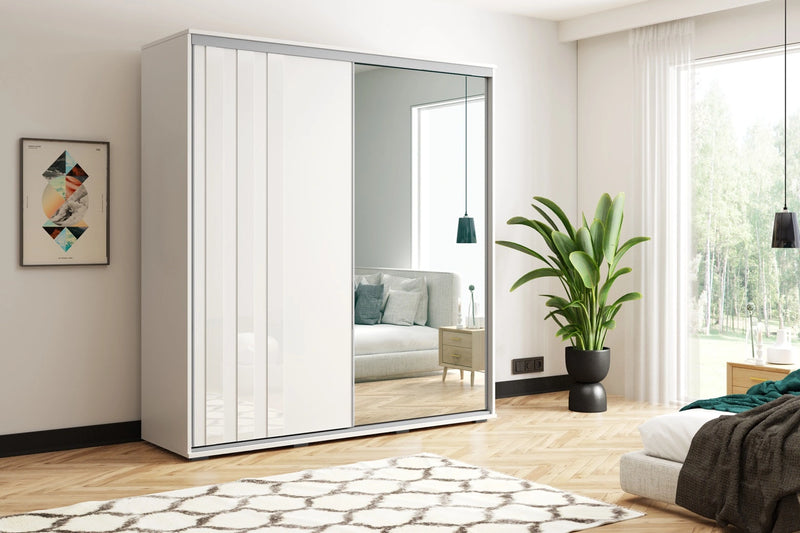 Biała szafa ubraniowa z lustrem i paskami Apollo 2-8 w aranżacji